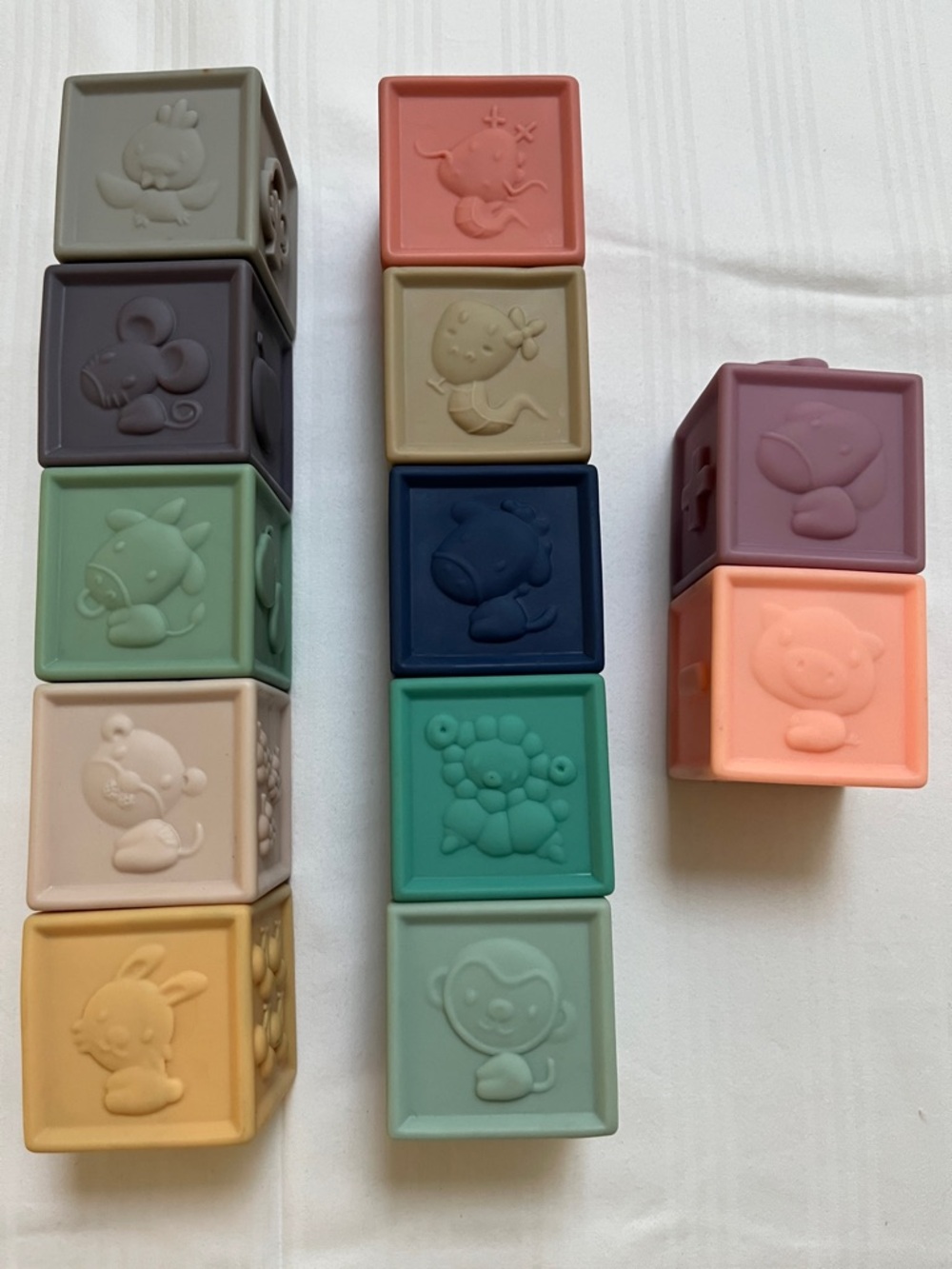 Number Stack Learning Blocks Set - Assorted Pastel Colors - Picture 2 of 10